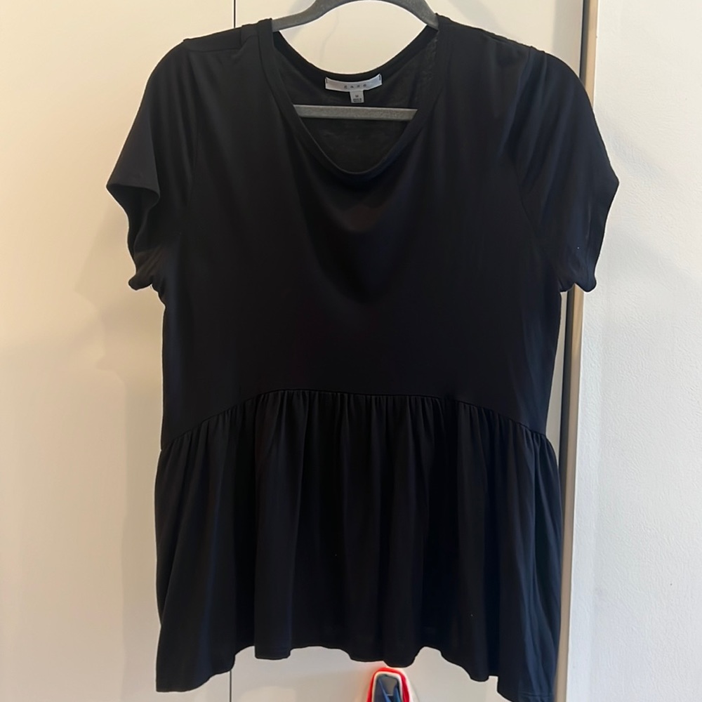 Short sleeve top